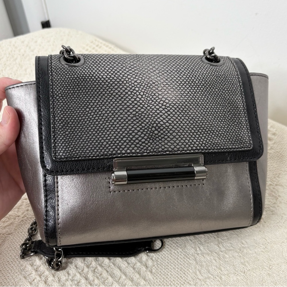 Metallic Gray Chain Shoulder Bag - Picture 4 of 10